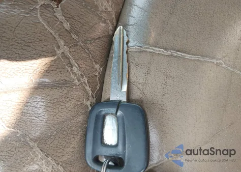 1999 Lincoln Continental из США, поврежденный, VIN 1LNHM97V2XY629957